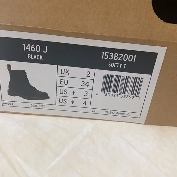 Dr Martens kids boot - Picture 3 of 4